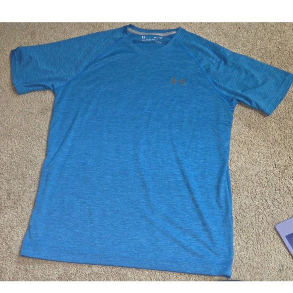 Under Armour t-shirt
